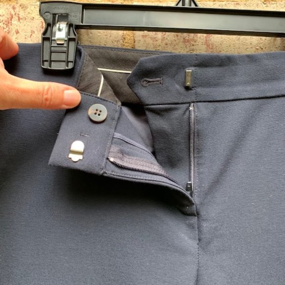 Ann Taylor navy blue ankle pants size 0P - Picture 5 of 9